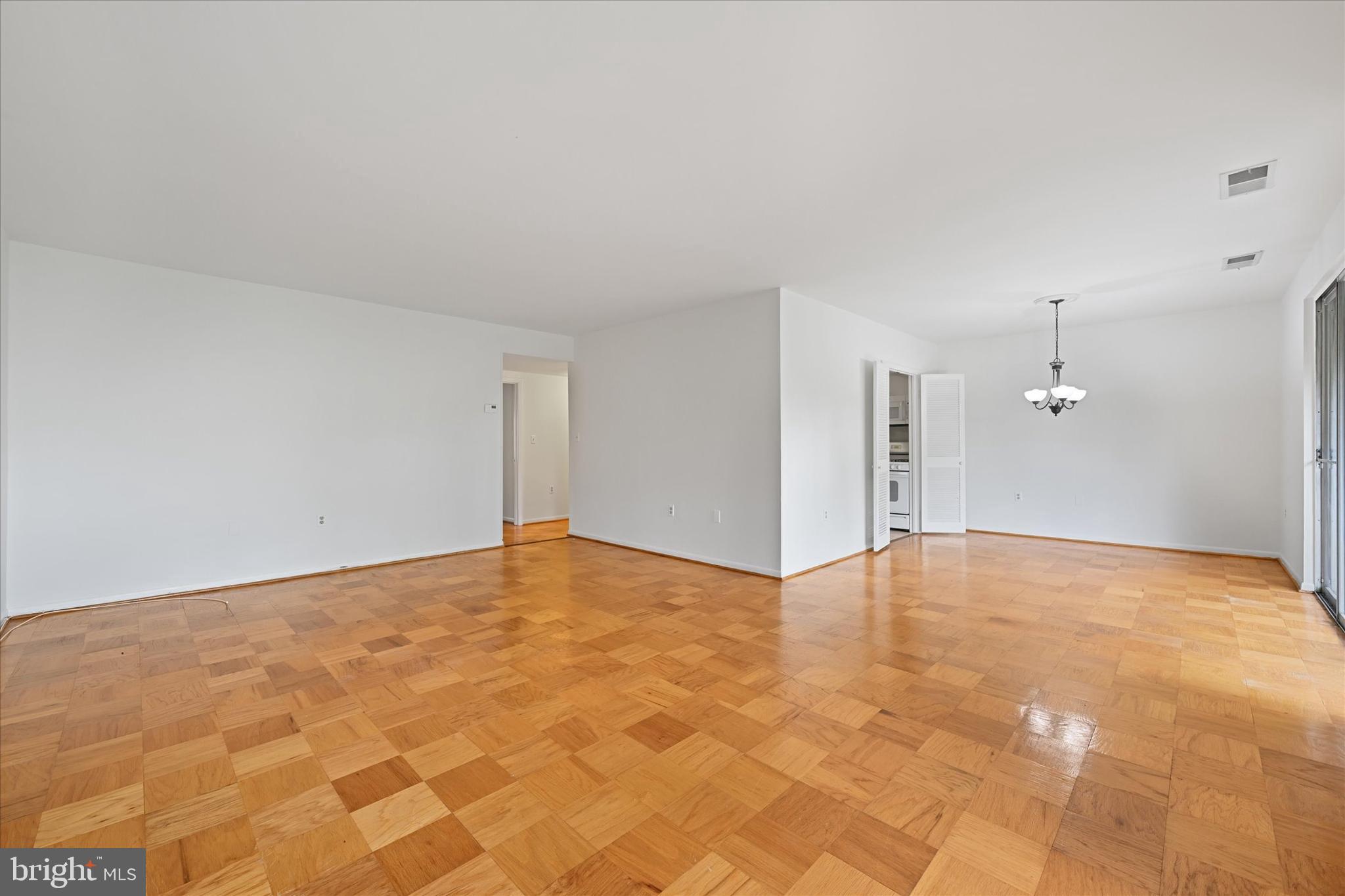 3 Hamill Road, Unit 3F Baltimore, MD 21210 - Photo 8 of 20