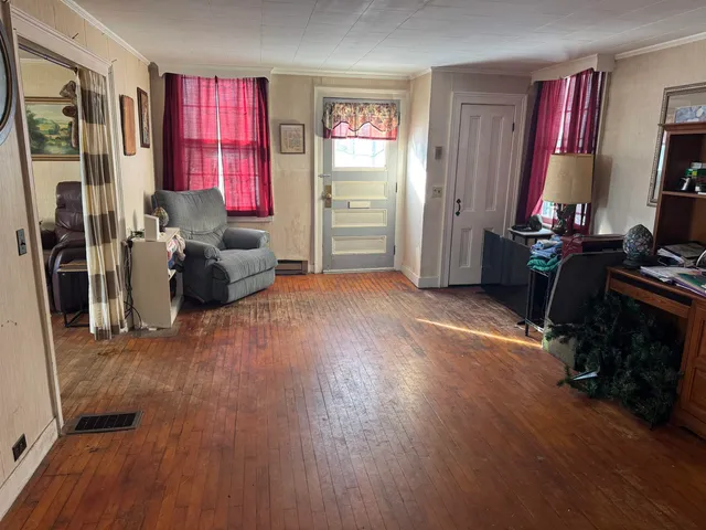 $299,900 | 2456 Highway 5, Derby, VT 05829