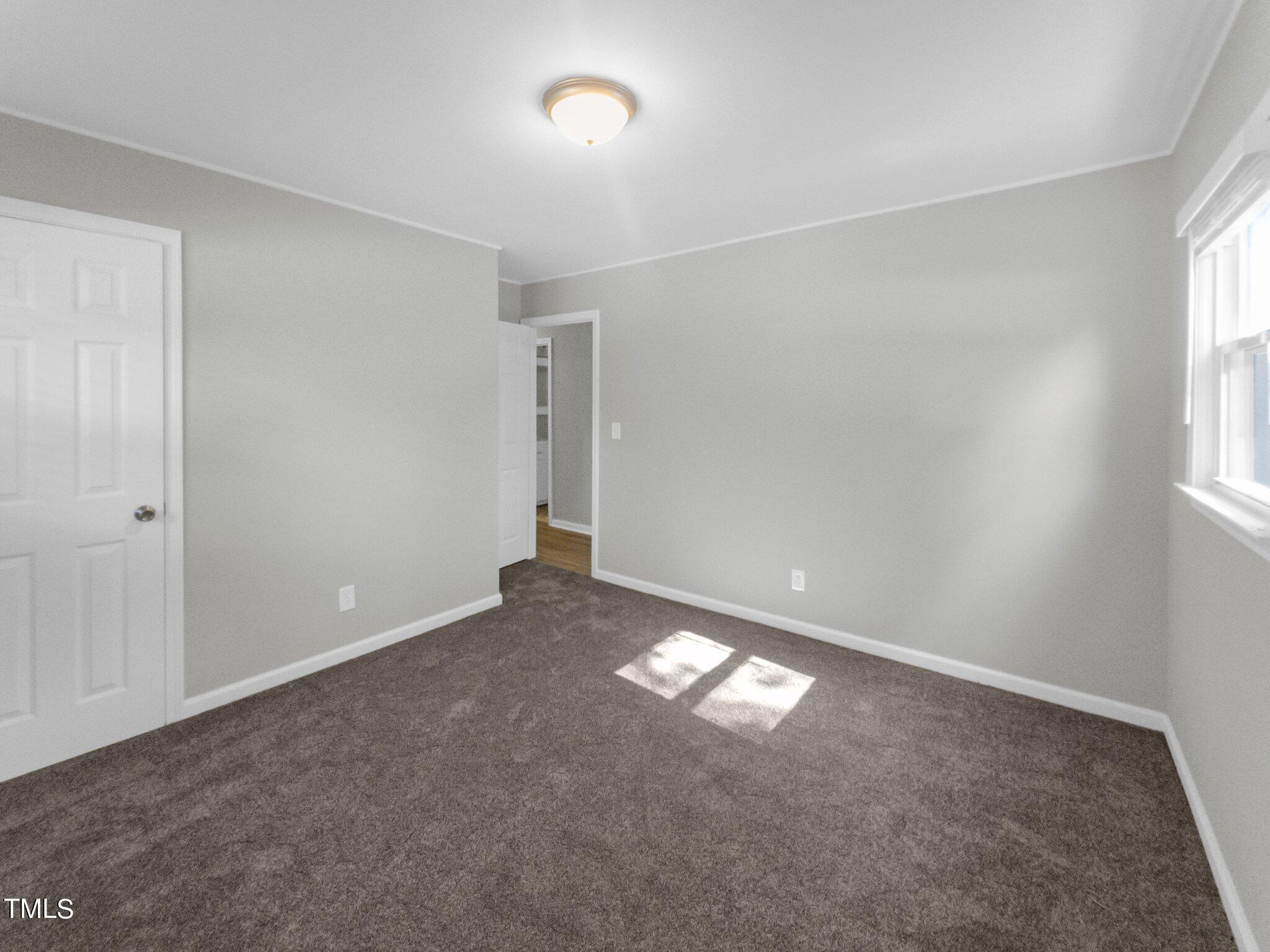 4-web-or-mls-112 Bradsher Rd 1