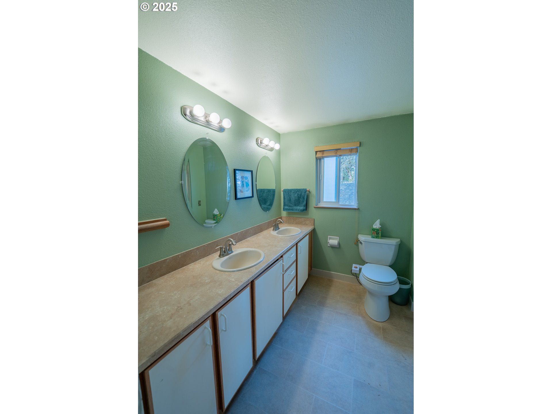 5212 Southwest Erickson Avenue Beaverton, OR 97005 - Photo 20 of 27