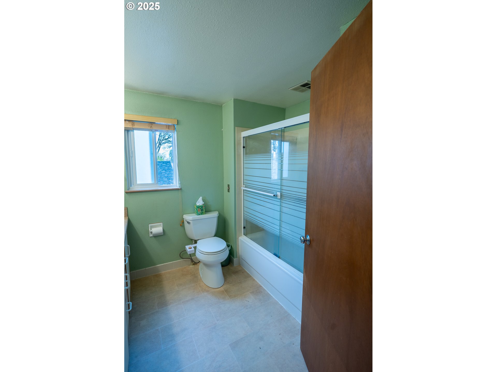 5212 Southwest Erickson Avenue Beaverton, OR 97005 - Photo 21 of 27