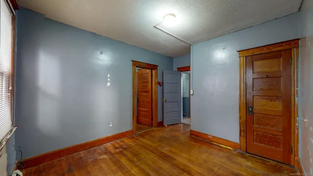 an empty room with closet