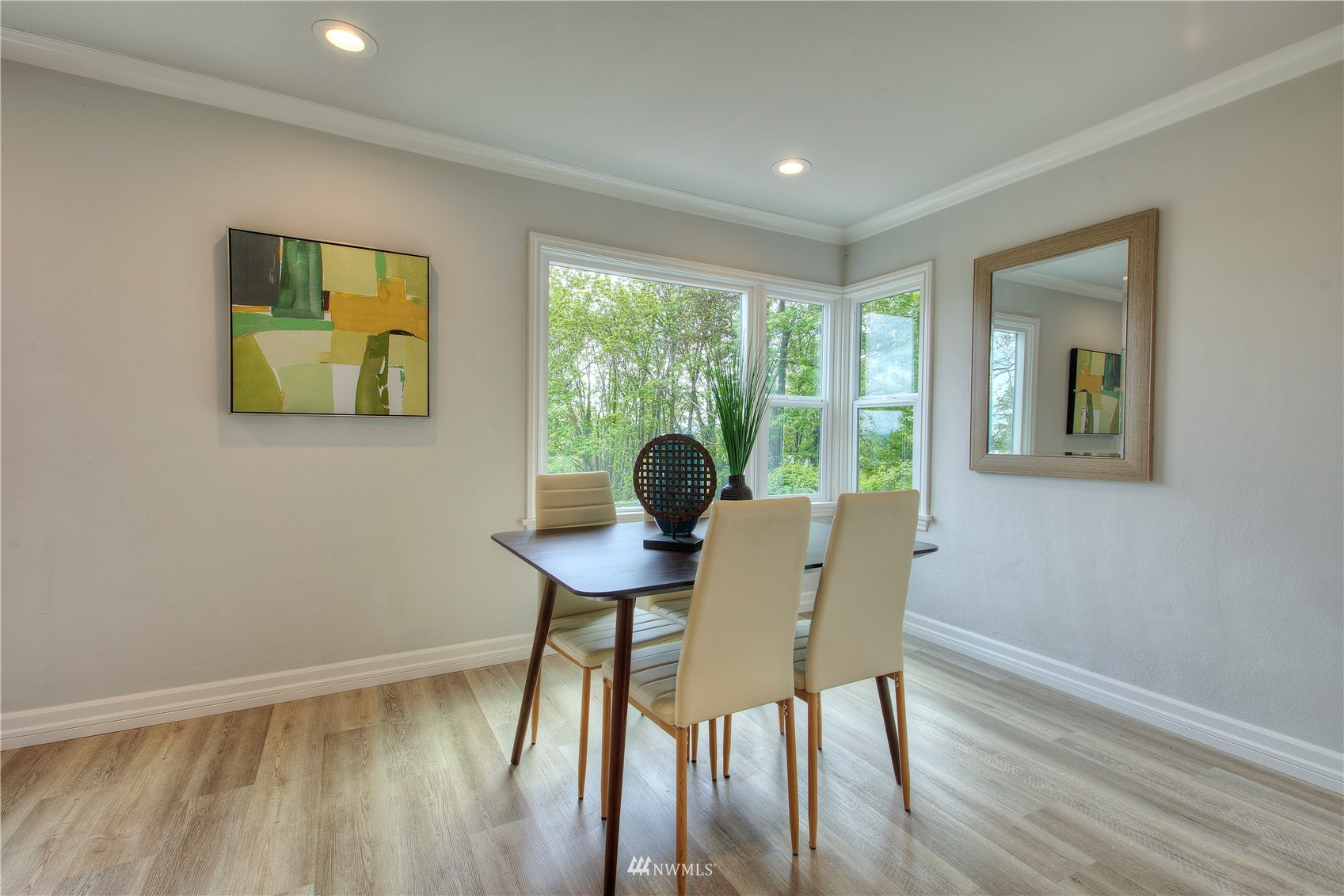 12222 Military Road South Seattle, WA 98168 - Photo 8 of 33 a workspace with furniture and a window