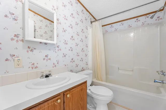 $199,900 | 100 Musket Drive, Satsuma, FL 32189