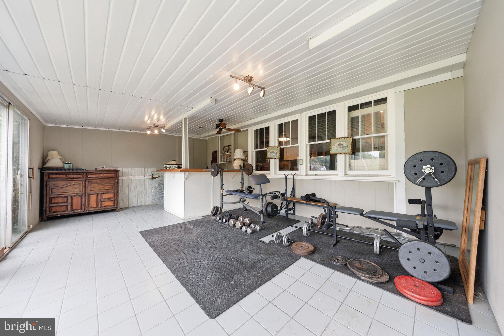 25327 Highfield Road Cascade, MD 21719 - Photo 19 of 52 Sun Room