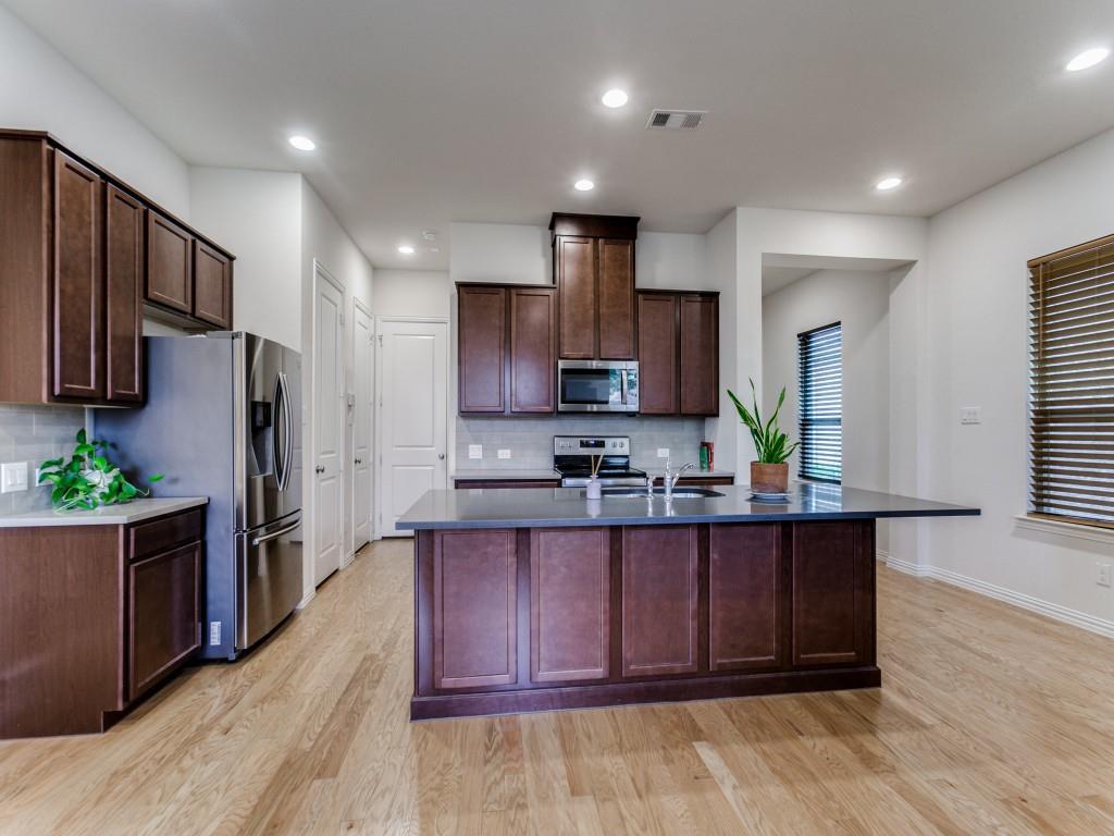 8254 Primrose Way Dallas, TX 75252 - Photo 6 of 17