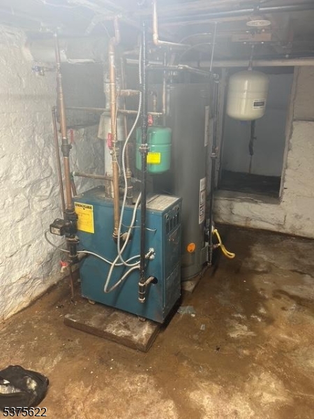 106 West Somerset Street Raritan, NJ 08869 - Photo 26 of 28 a view of a room with gym equipment