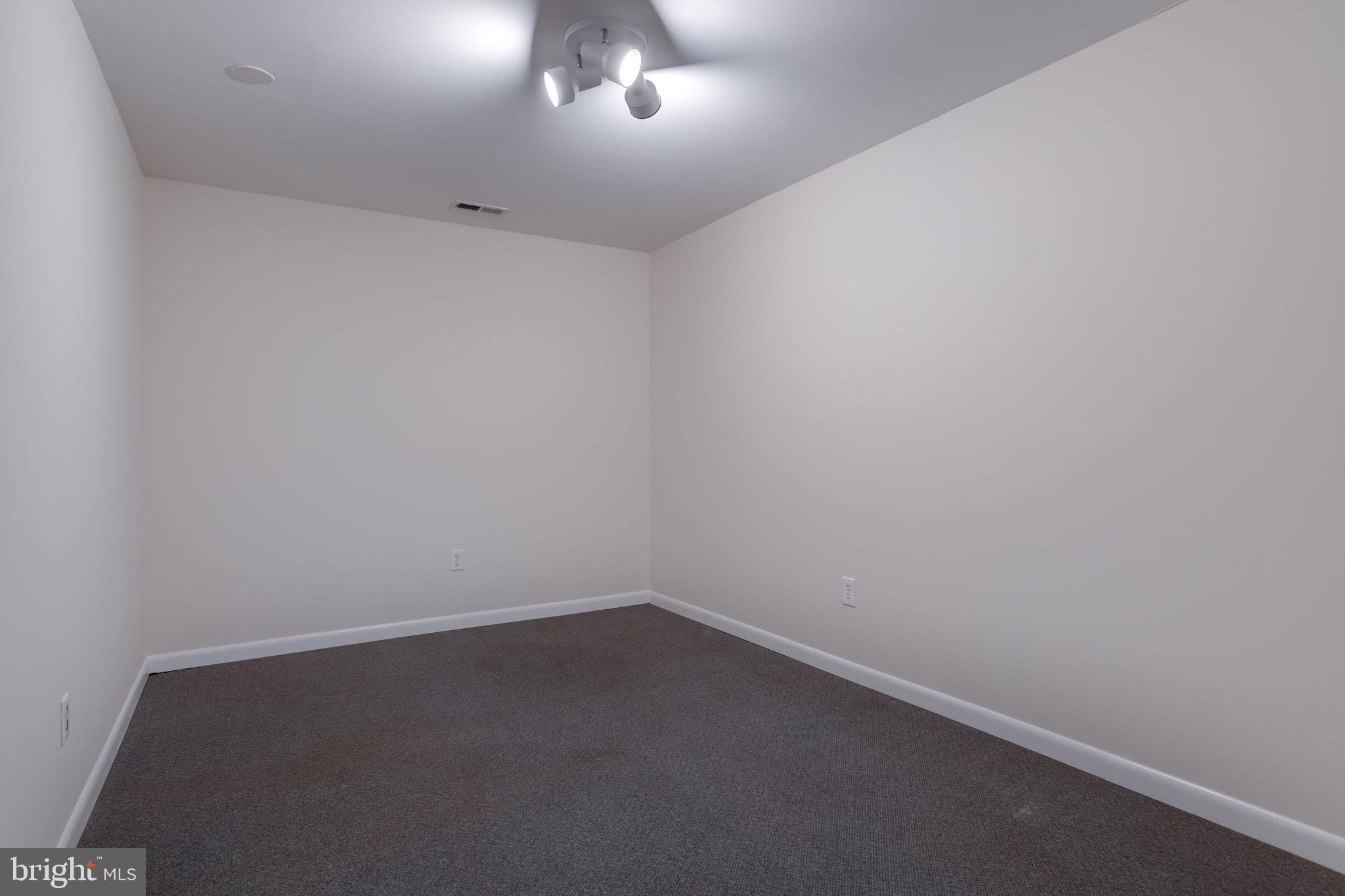 5603 Ravenel Lane Springfield, VA 22151 - Photo 30 of 65