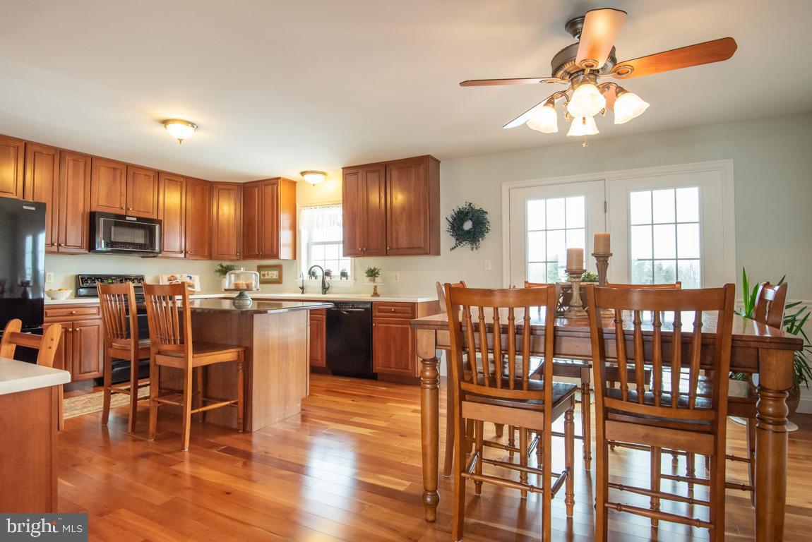 148 Scotland Road Quarryville, PA 17566 - Photo 12 of 61 Dining Area to Kitchen