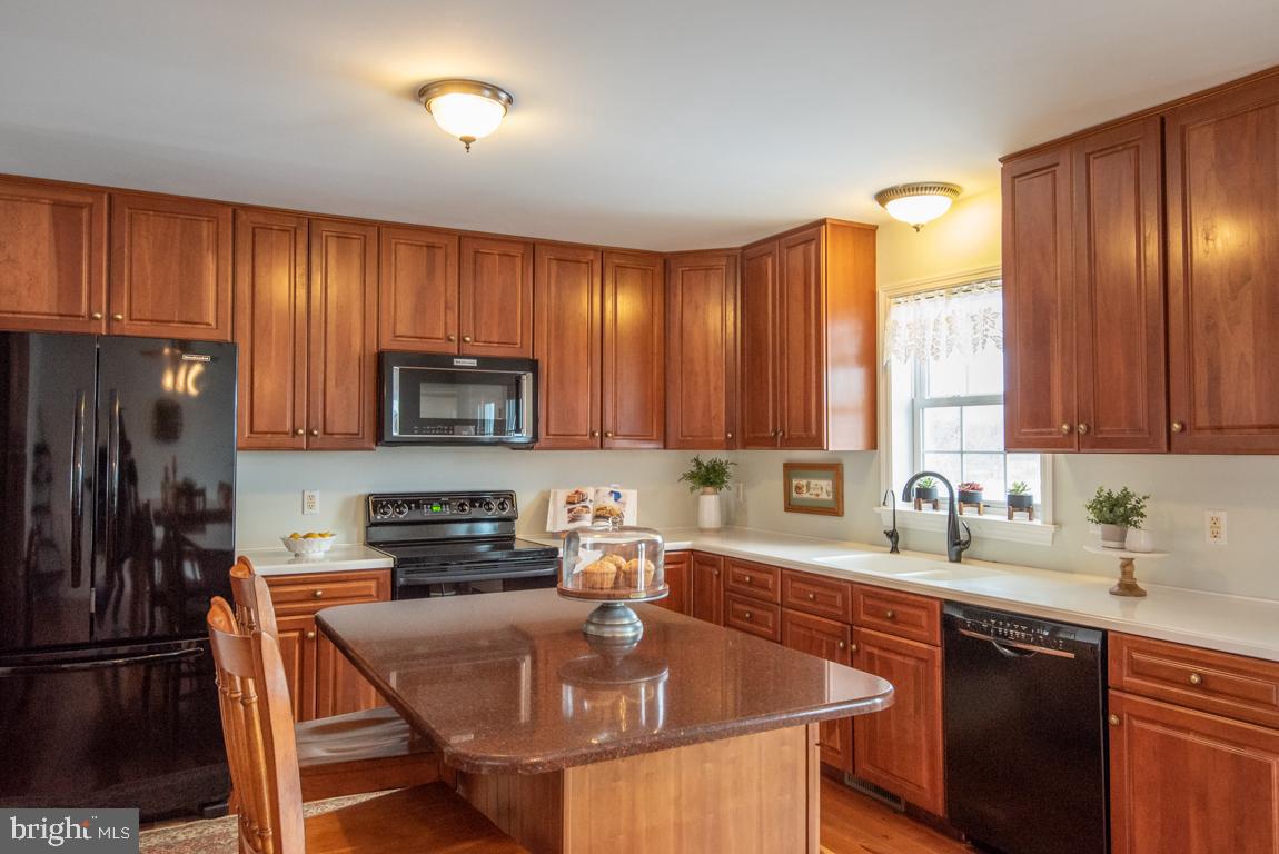 148 Scotland Road Quarryville, PA 17566 - Photo 17 of 61 Kitchen
