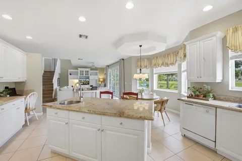 $650,000 | 2462 Westmont Place, Royal Palm Beach, FL 33411