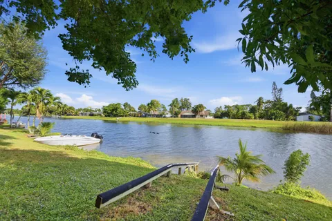 $650,000 | 2462 Westmont Place, Royal Palm Beach, FL 33411