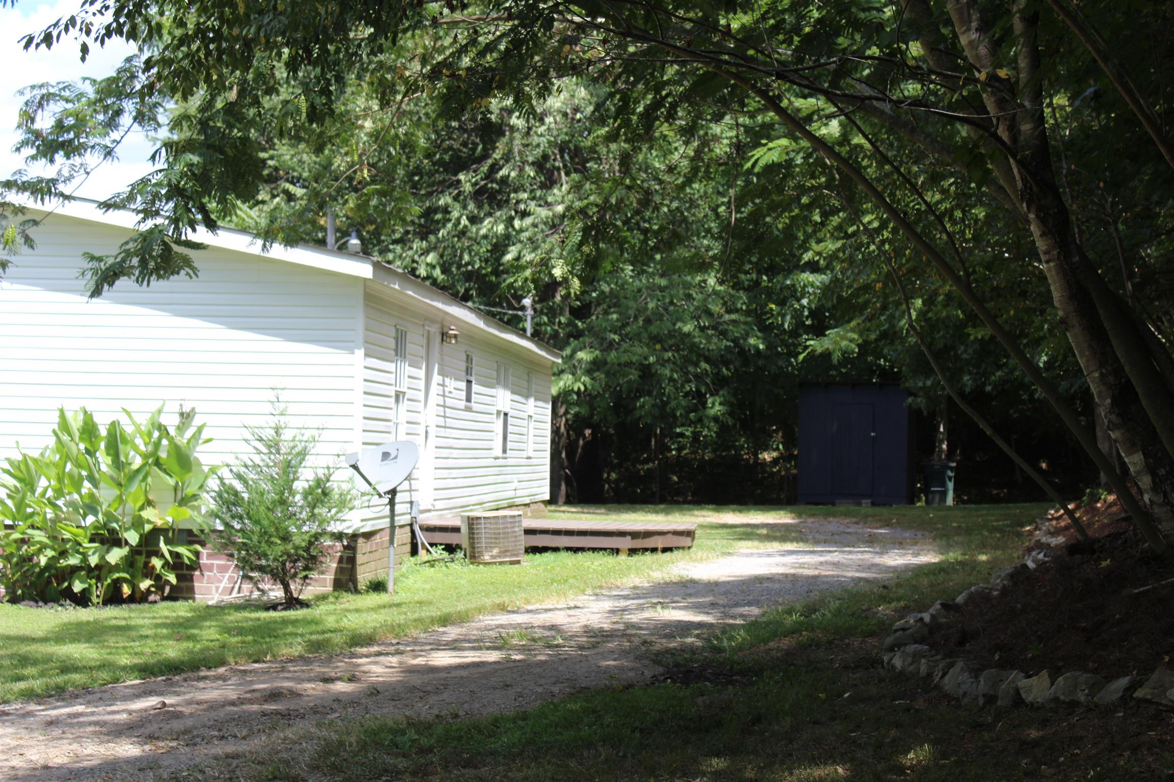 1076 County Farm Road Centerville, TN 37033 - Photo 3 of 13 Gallery Image 3