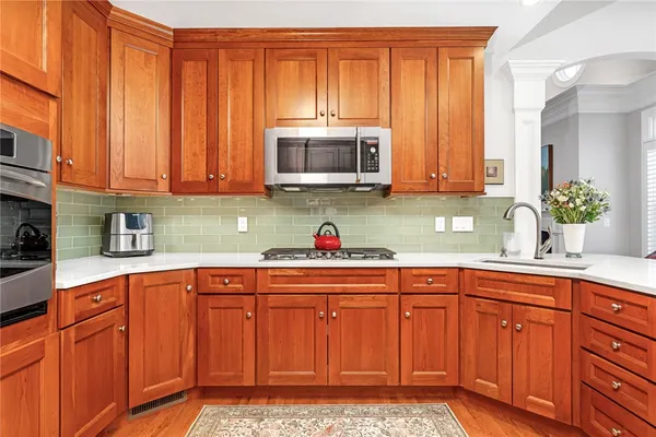 $1,550,000 | 85 Frybrook Drive, East Greenwich, RI 02818