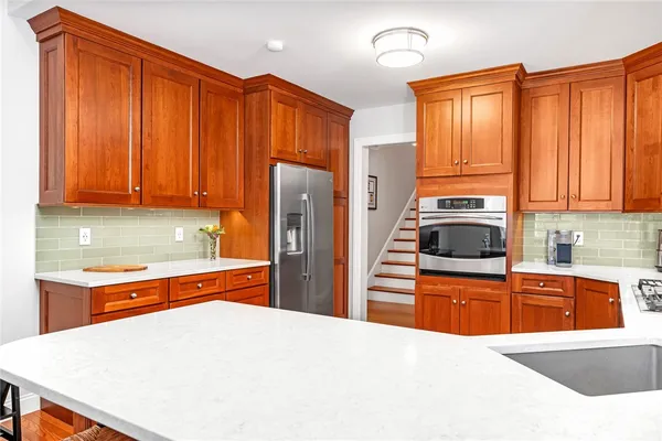 $1,550,000 | 85 Frybrook Drive, East Greenwich, RI 02818