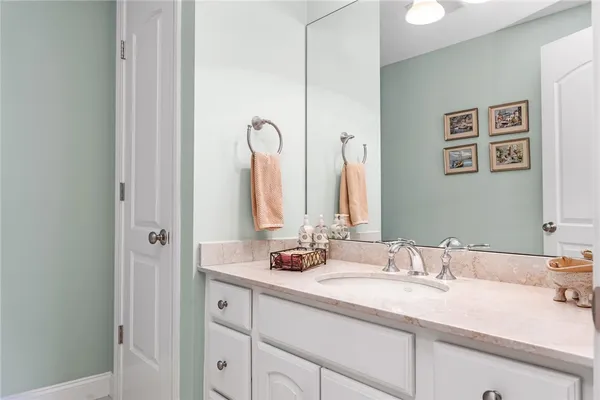 $1,550,000 | 85 Frybrook Drive, East Greenwich, RI 02818