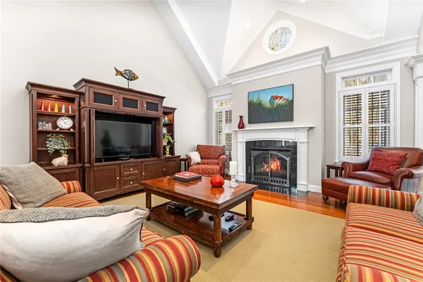 $1,550,000 | 85 Frybrook Drive, East Greenwich, RI 02818