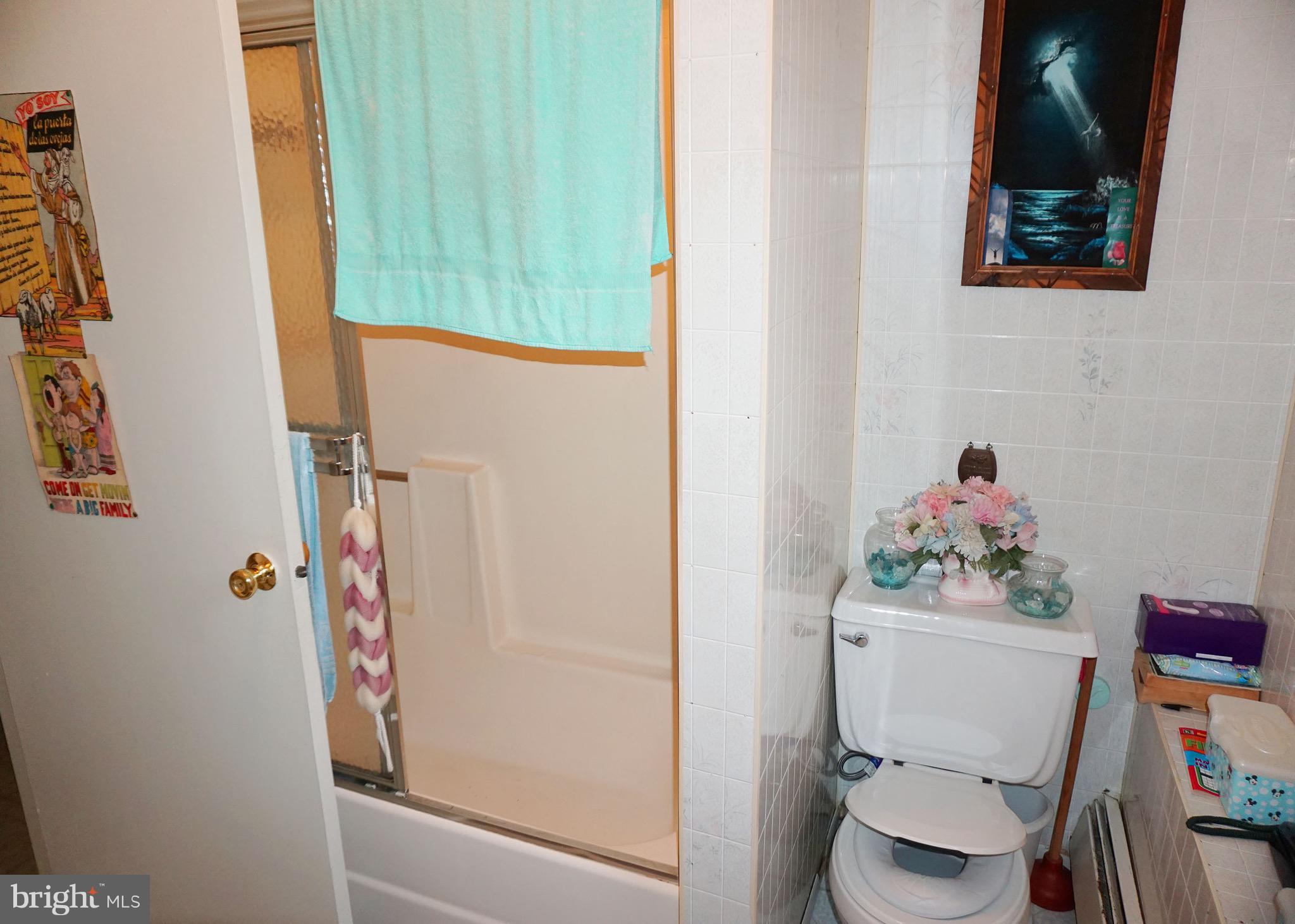 1235 Pembroke Road Bethlehem, PA 18017 - Photo 10 of 22 Gallery Image 10