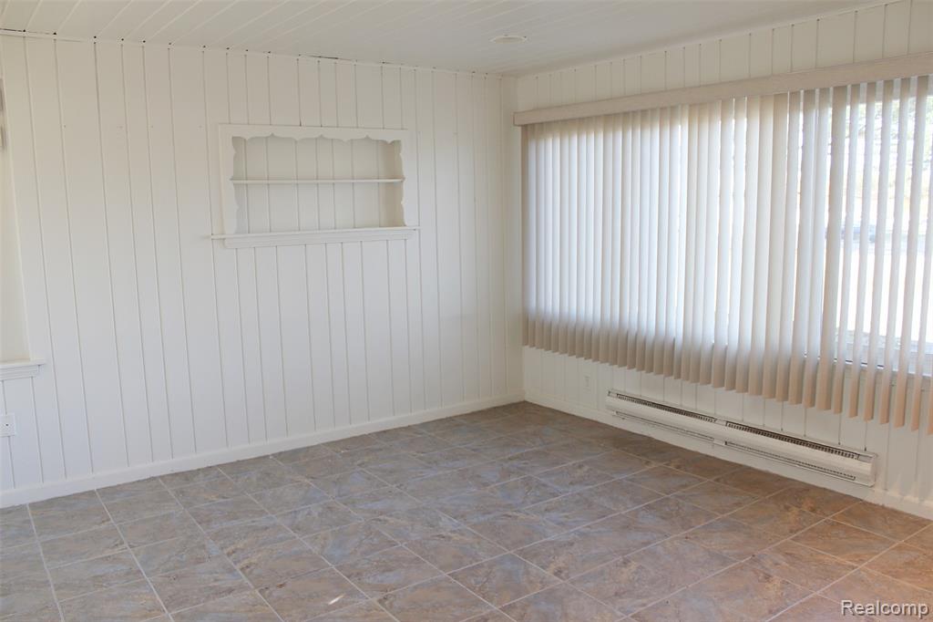 43267 Utica Road Sterling Heights, MI 48314 - Photo 7 of 19