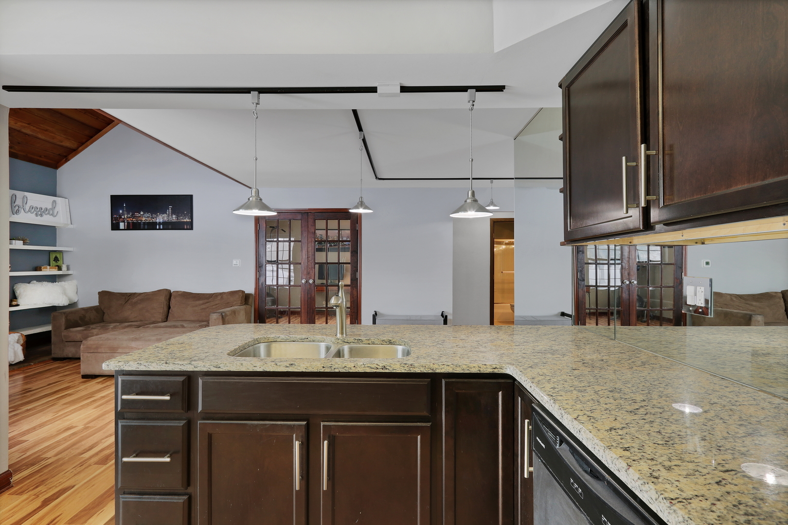 722 Chandler Road Gurnee, IL 60031 - Photo 4 of 23