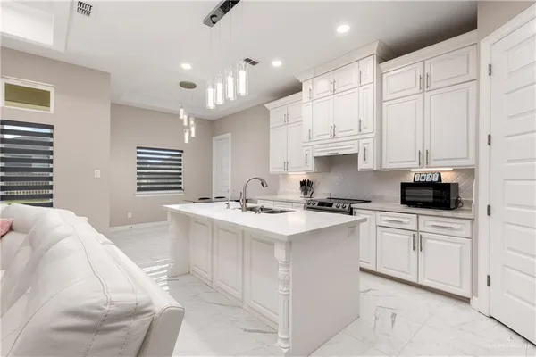 $375,000 | 504 West Garrision Drive, Pharr, TX 78577