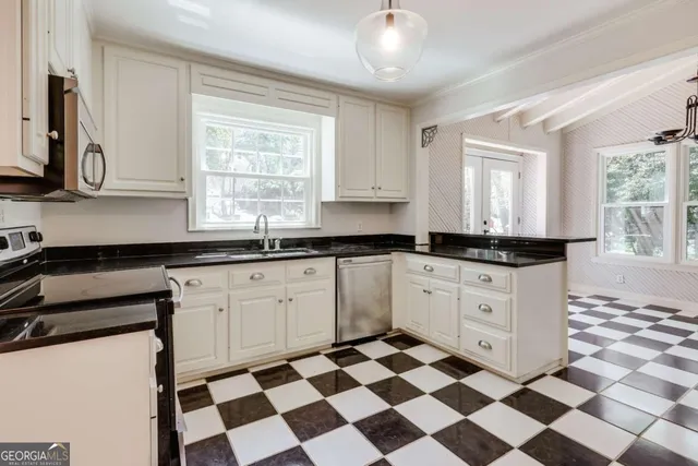 $899,000 | 490 McWhorter Drive, Athens, GA 30606