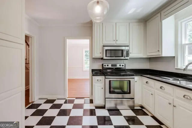 $899,000 | 490 McWhorter Drive, Athens, GA 30606