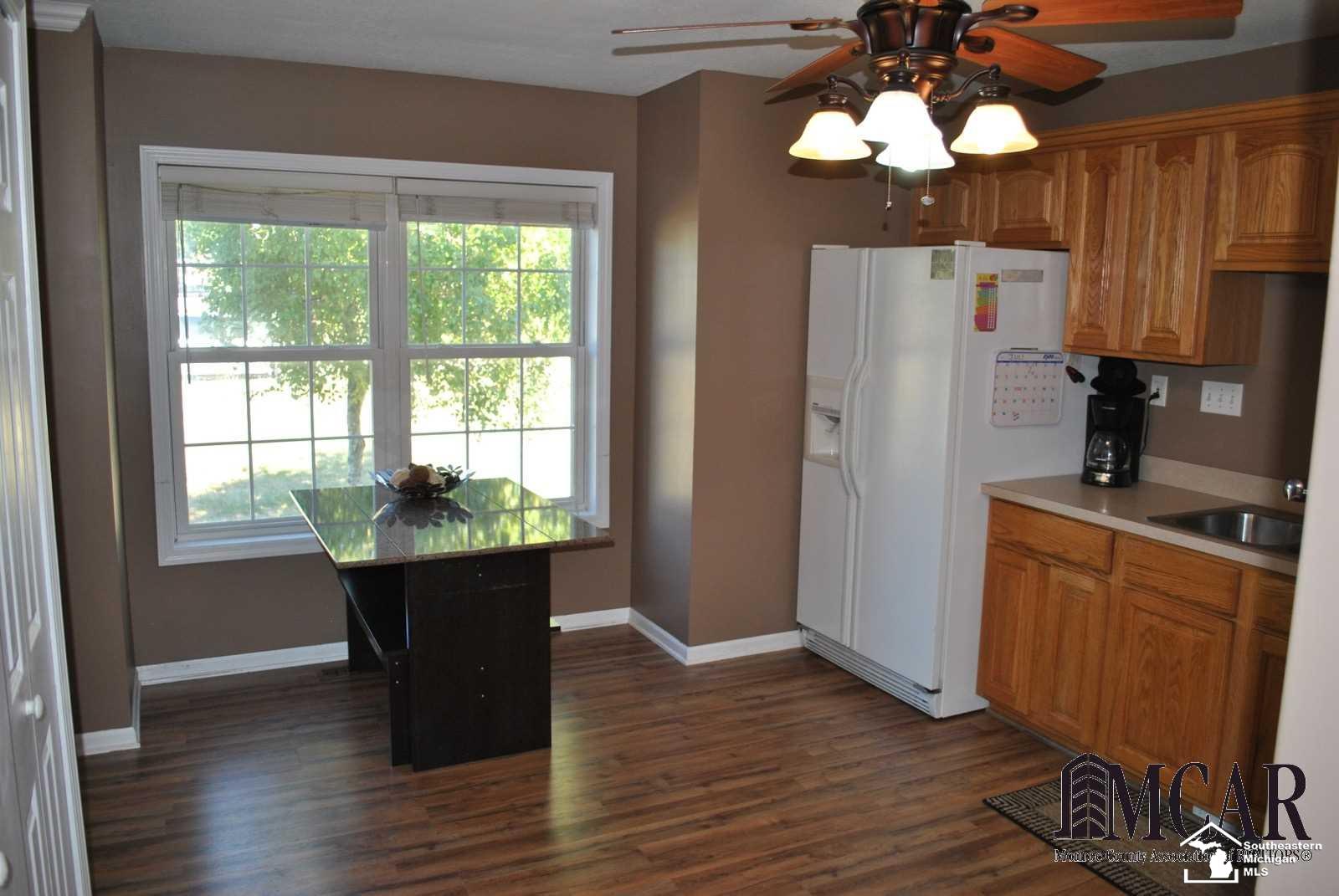 4749 East Dunbar Road Monroe, MI 48161 - Photo 4 of 37 21477087-3.JPG
