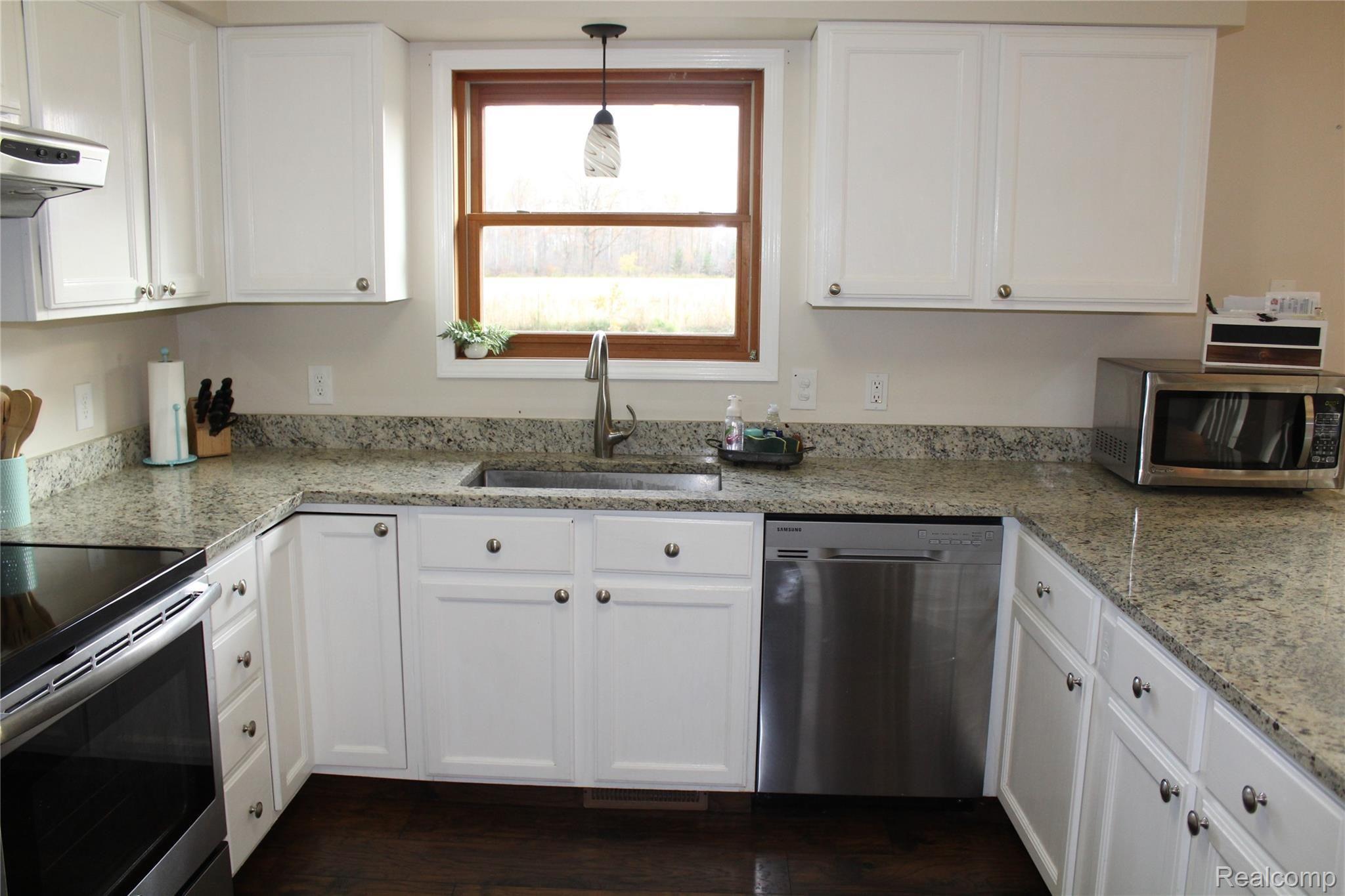 2618 Ducker Road North Branch, MI 48461 - Photo 24 of 58 IMG_3562.JPG