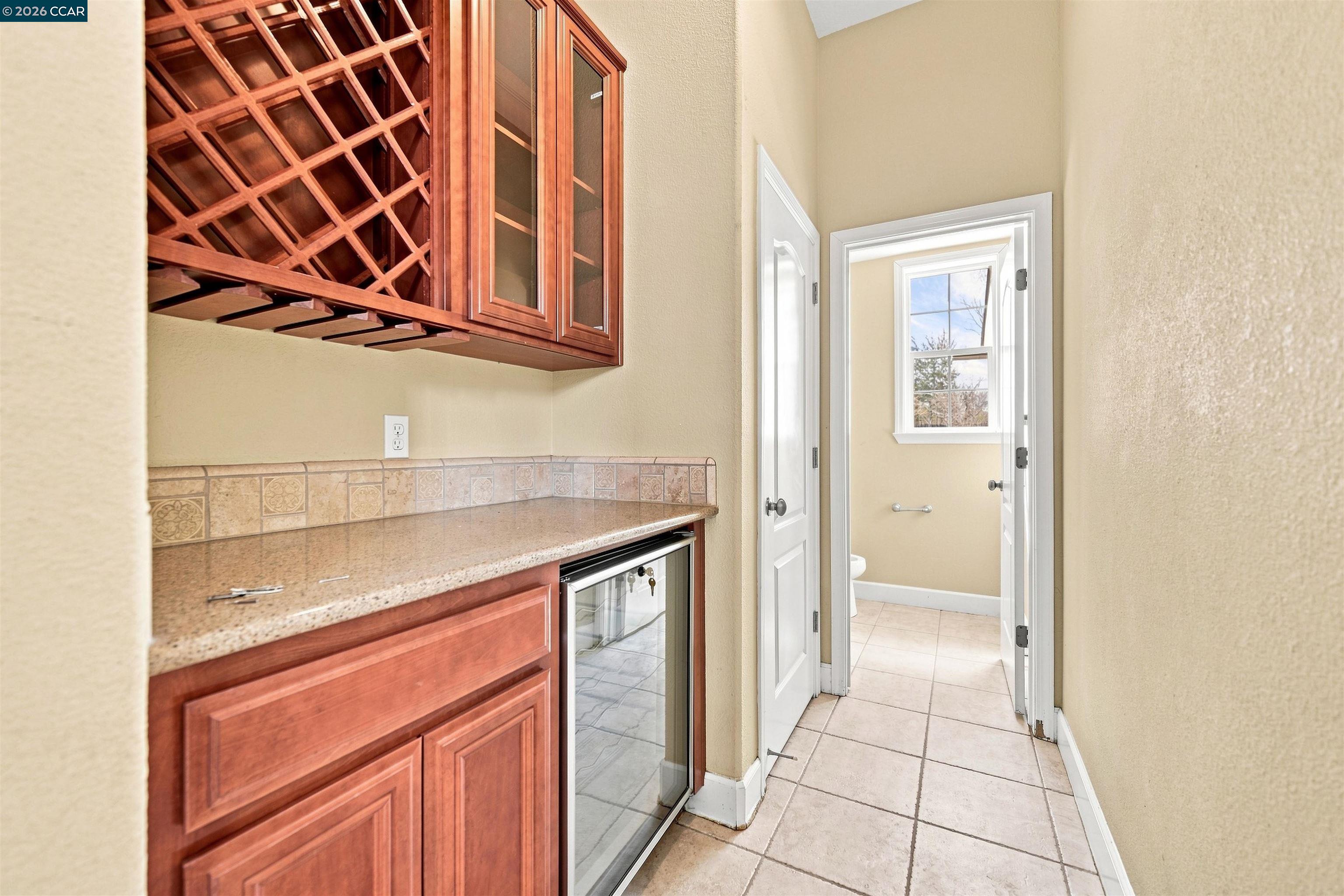 5193 Crystyl Ranch Drive Concord, CA 94521 - Photo 8 of 48 Gallery Image 8