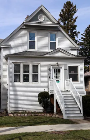 $594,900 | 4644 North Kennicott Avenue, Chicago, IL 60630