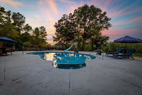 $1,659,900 | 302 Mohican Drive, Georgetown, SC 29440