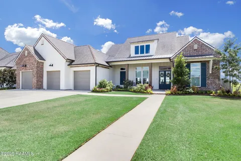 $935,000 | 307 Stony Trek Drive, Youngsville, LA 70592