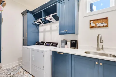 $935,000 | 307 Stony Trek Drive, Youngsville, LA 70592