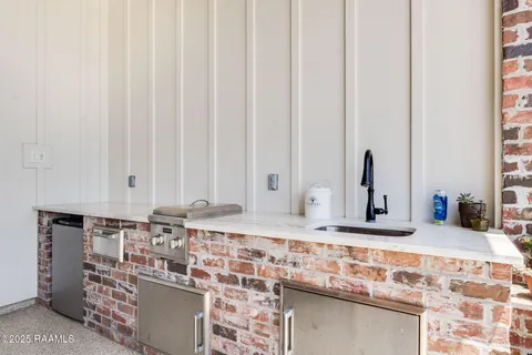 $935,000 | 307 Stony Trek Drive, Youngsville, LA 70592