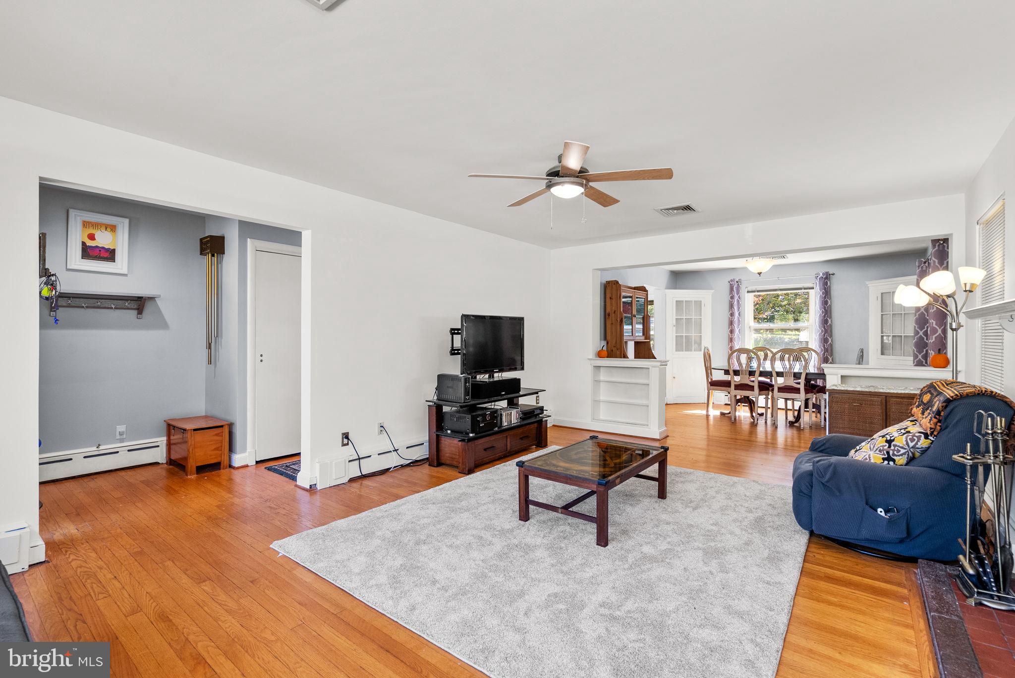 3122 Helsel Drive Silver Spring, MD 20906 - Photo 8 of 42 Gallery Image 8