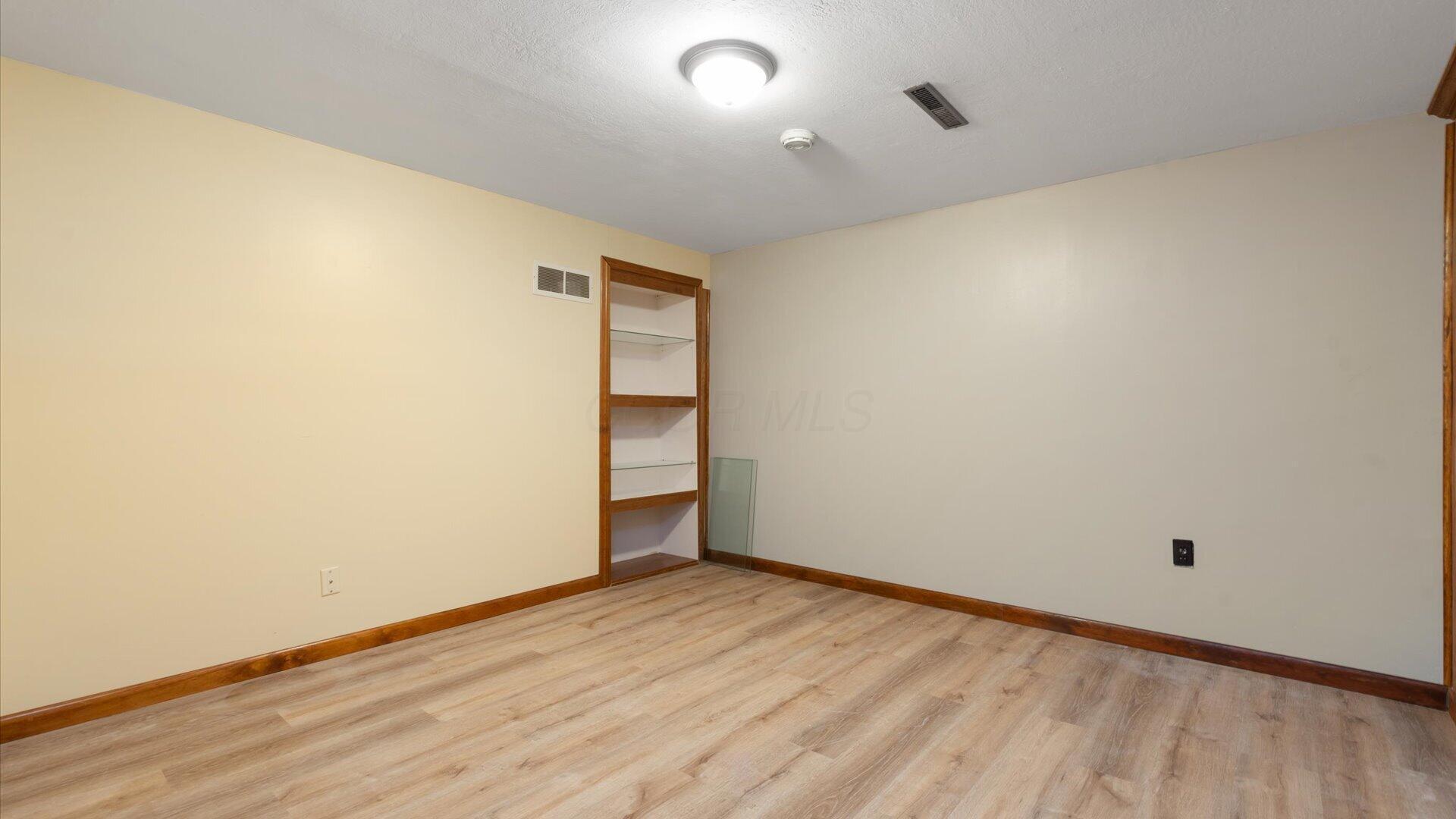 7619 Wilbur Road New Albany, OH 43054 - Photo 41 of 55 Den