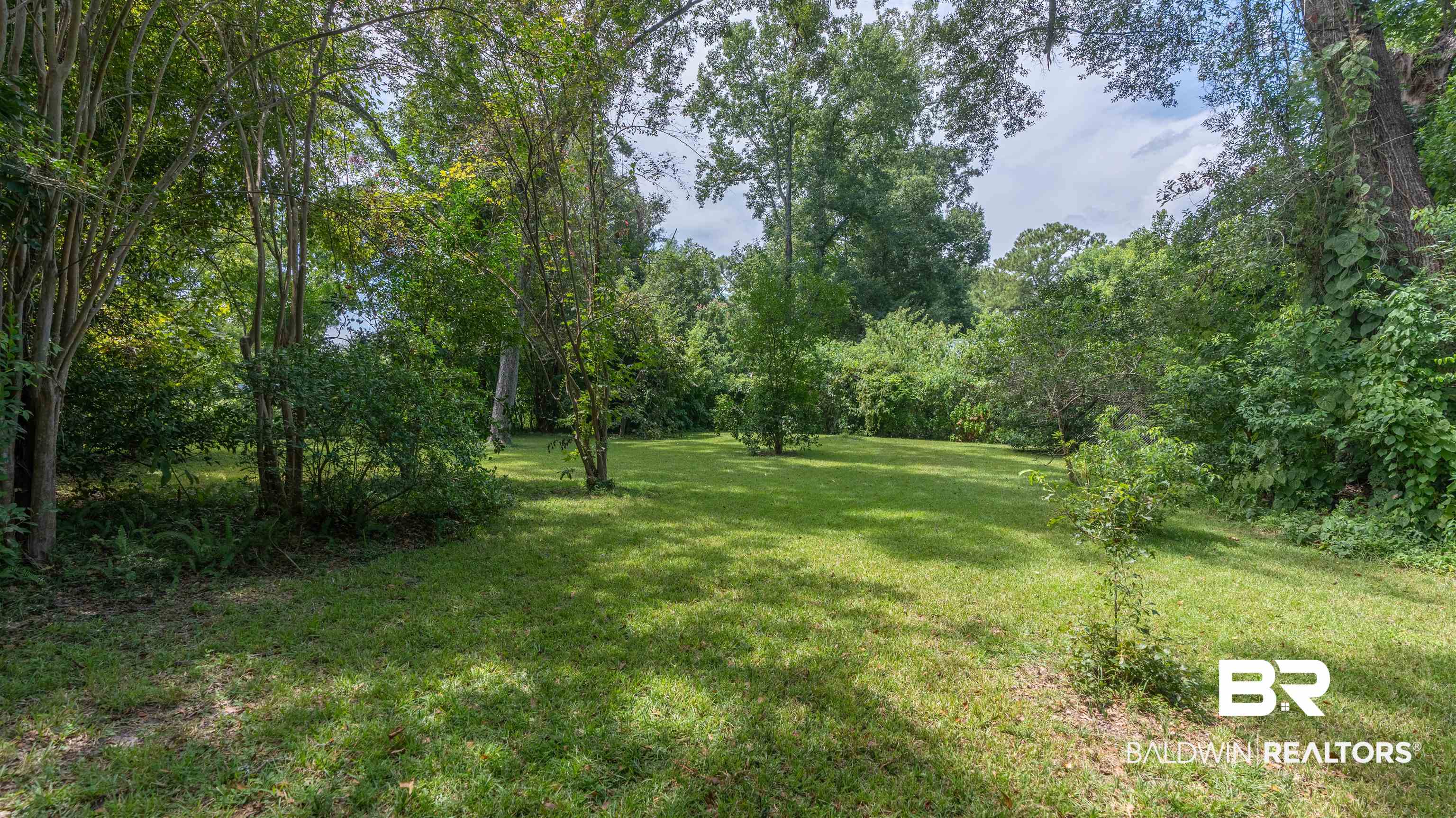 2126 Barron Place Mobile, AL 36605 - Photo 32 of 33 View of yard