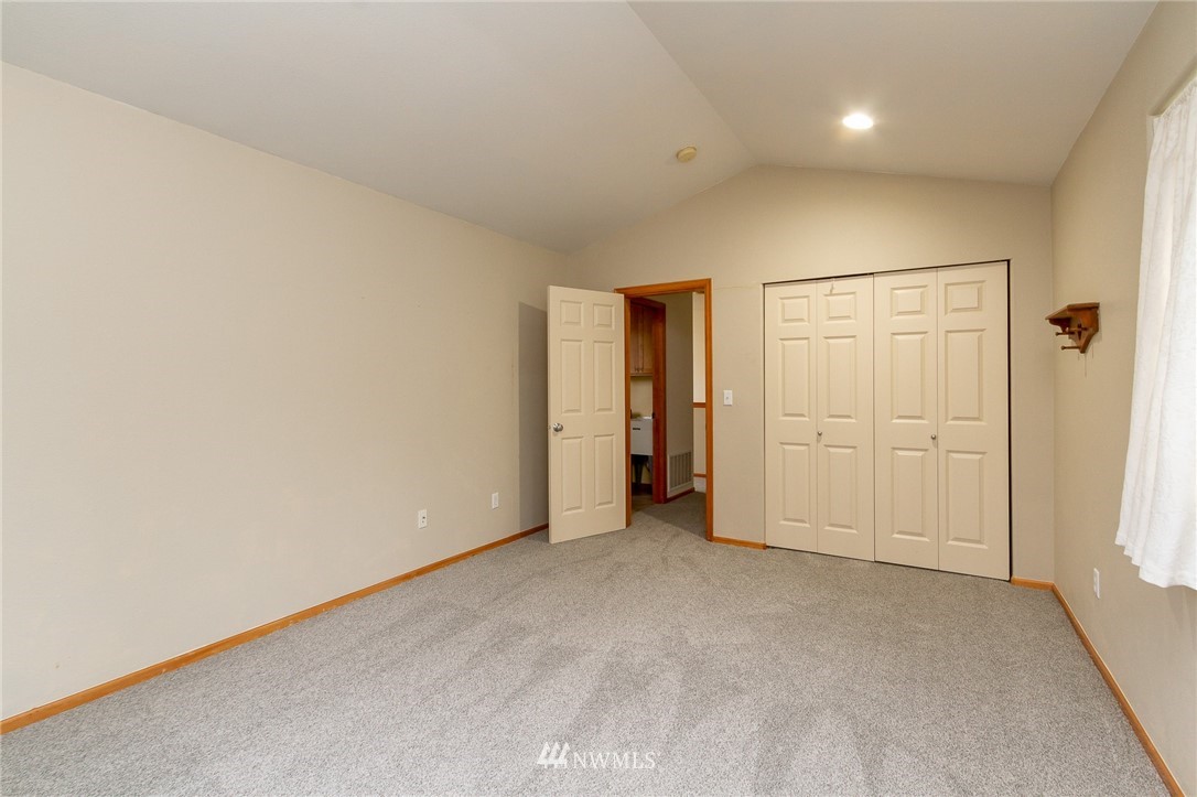 12105 Southeast 186th Street Renton, WA 98058 - Photo 17 of 28 Gallery Image 17