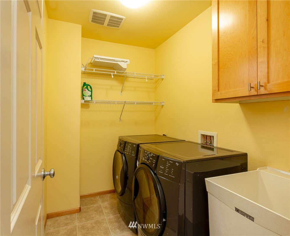 12105 Southeast 186th Street Renton, WA 98058 - Photo 18 of 28 Gallery Image 18