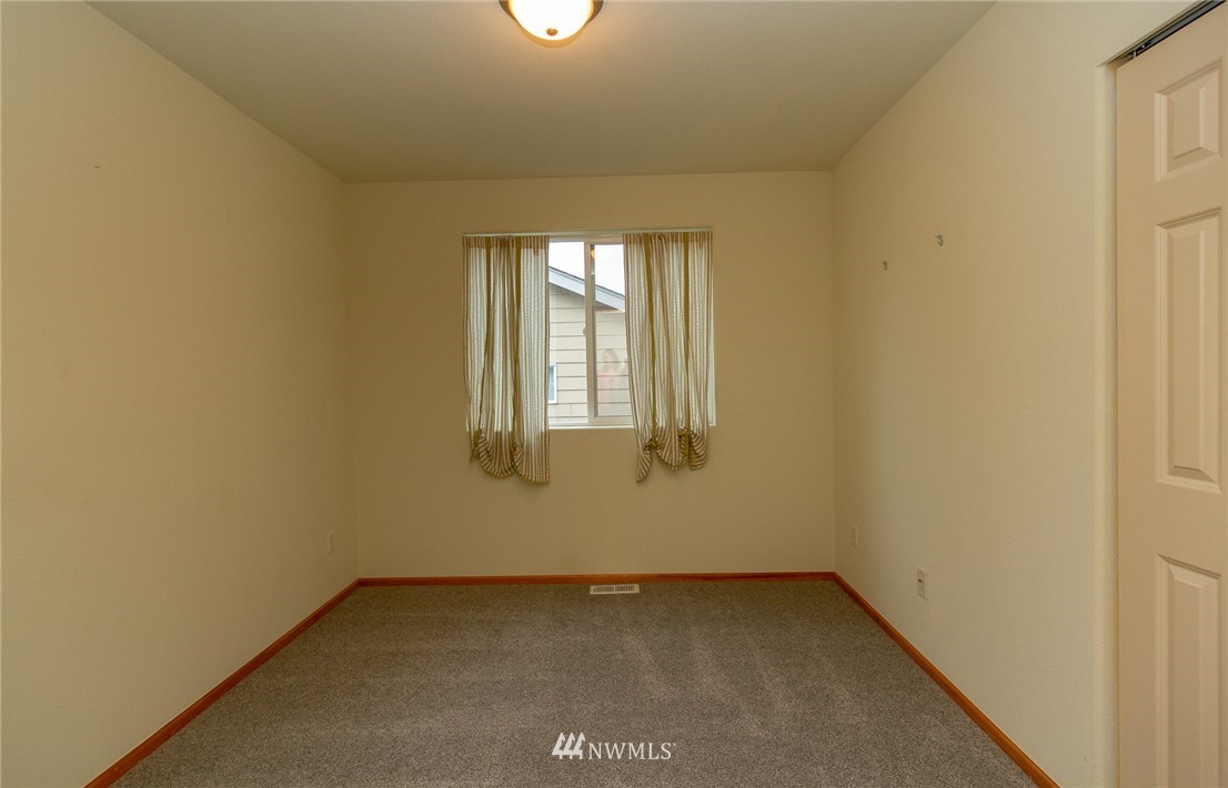 12105 Southeast 186th Street Renton, WA 98058 - Photo 22 of 28 Gallery Image 22
