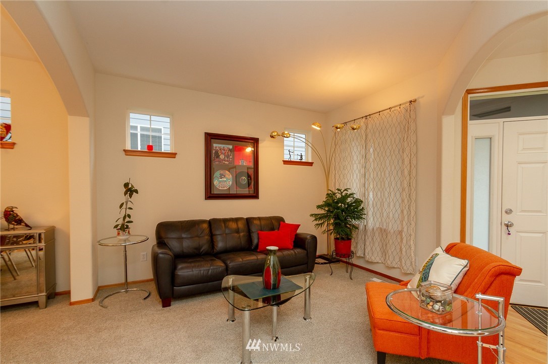 12105 Southeast 186th Street Renton, WA 98058 - Photo 9 of 28 Gallery Image 9