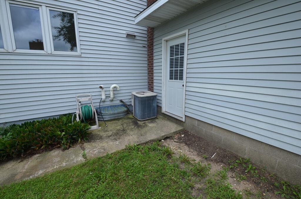 455 Howard Road Whitewater, WI 53190 - Photo 31 of 35 AC