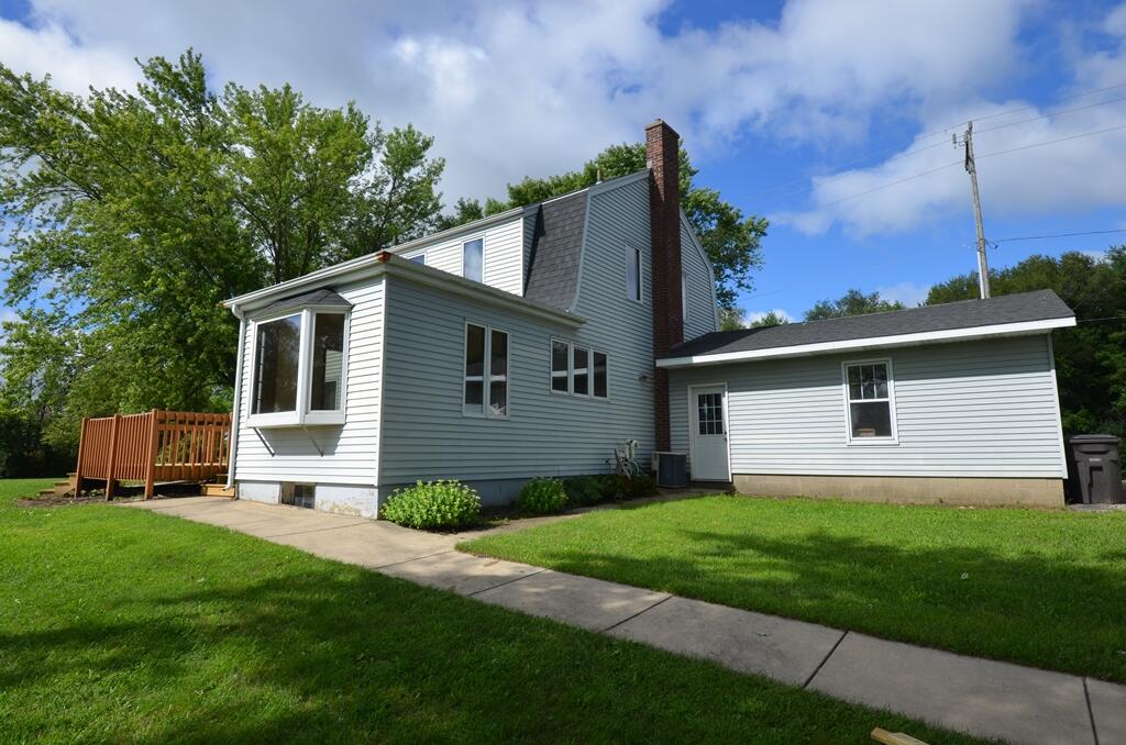 455 Howard Road Whitewater, WI 53190 - Photo 5 of 35 Exterior Rear 2