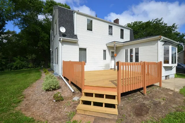 $324,900 | 455 Howard Road, Whitewater, WI 53190