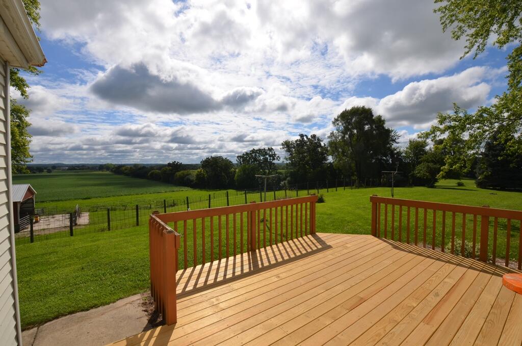455 Howard Road Whitewater, WI 53190 - Photo 7 of 35 Deck (2)