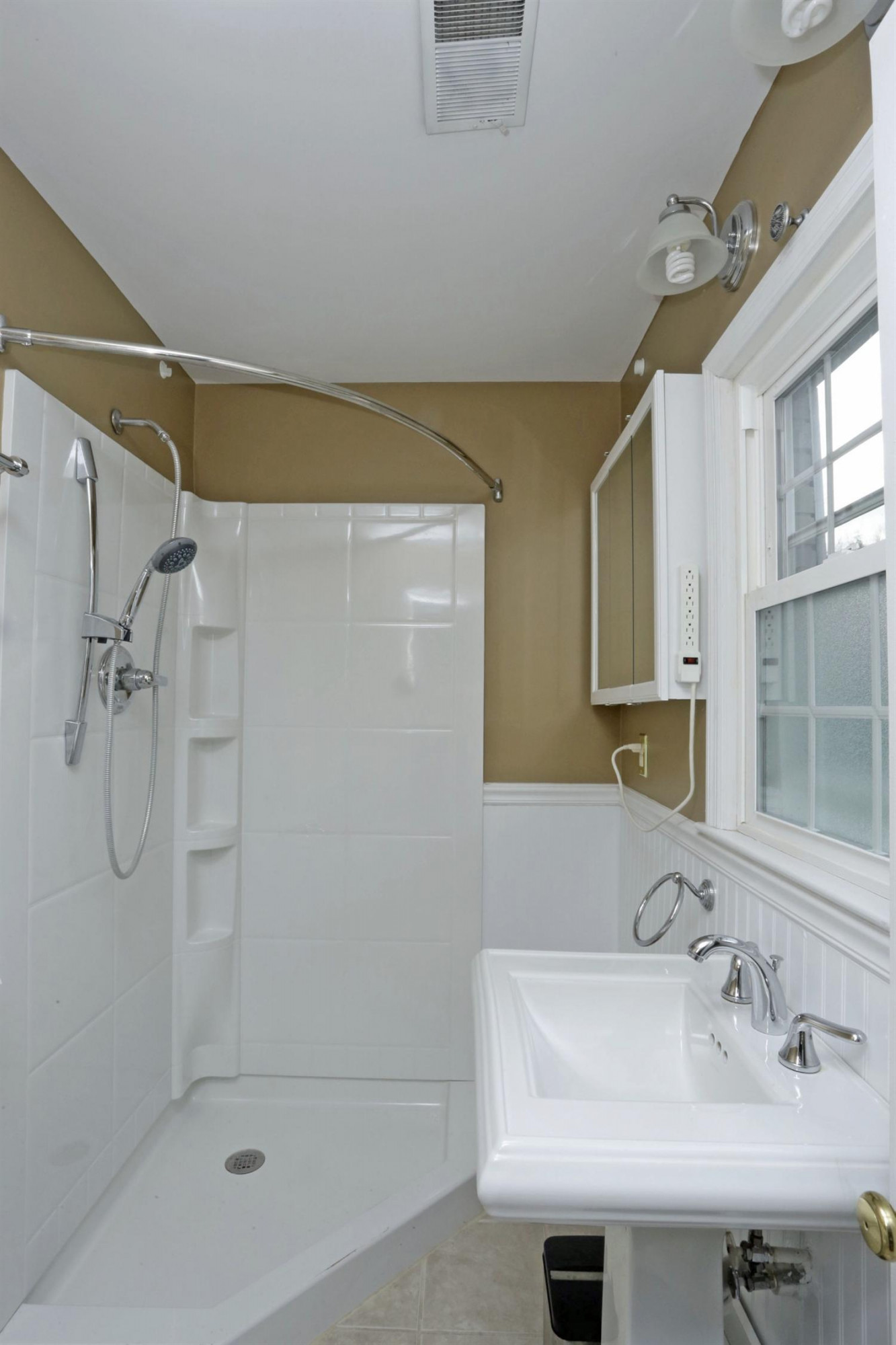 2702 Westmorland Road Lexington, KY 40510 - Photo 37 of 56 Photo 37