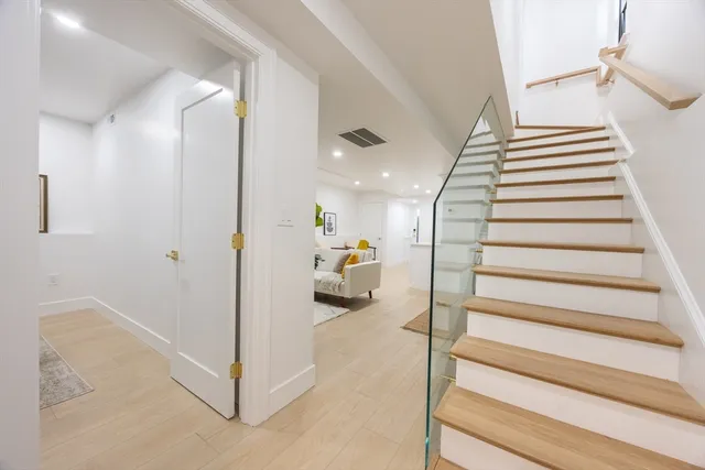 $699,000 | 100 Bennington Street, Unit 1, Boston, MA 02128