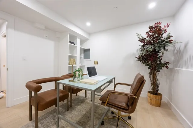 $699,000 | 100 Bennington Street, Unit 1, Boston, MA 02128