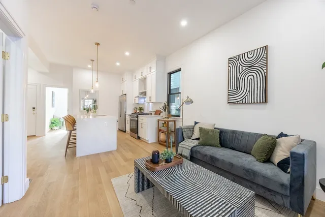 $699,000 | 100 Bennington Street, Unit 1, Boston, MA 02128